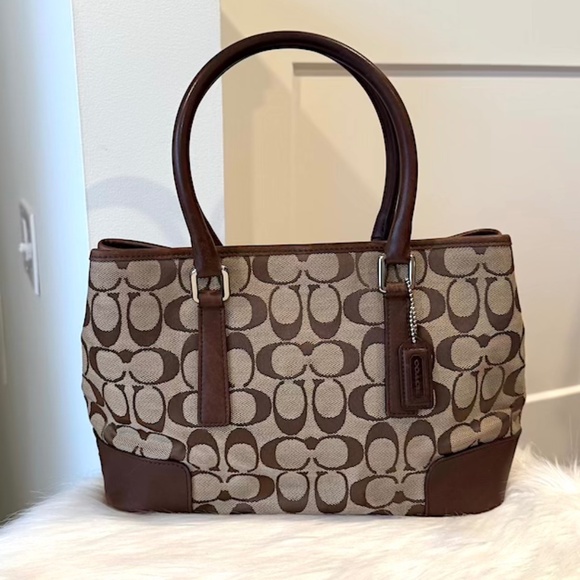 Coach Signature Tote Bag Canvas Beige Auth (EUC) - Picture 1 of 16